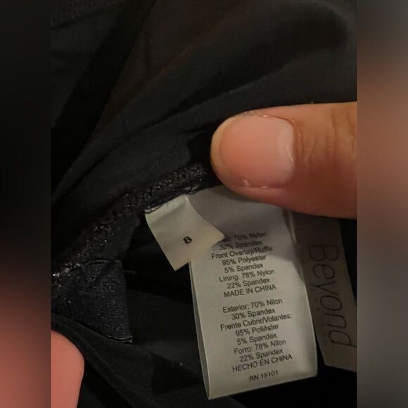 Beyond Control One Piece Swimsuit 8 Black Strapless Ruffle Flowy Tummy Control - Picture 8 of 10